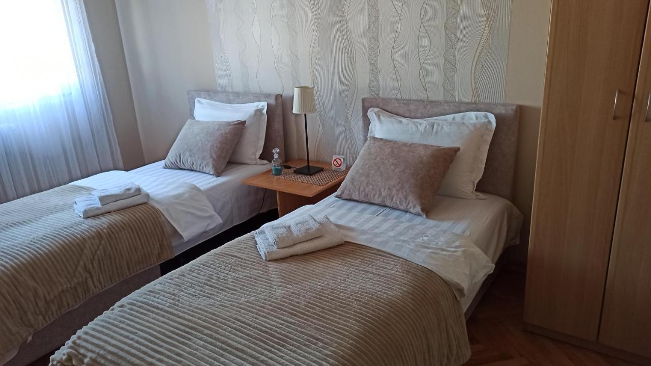 Community Park Apartment Ni Exterior foto