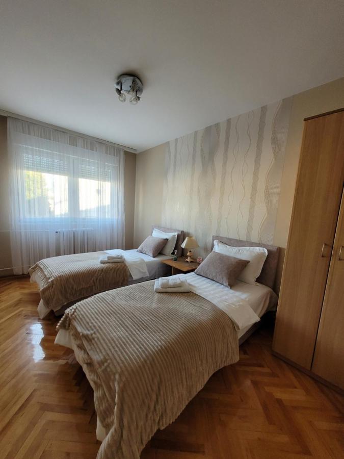 Community Park Apartment Ni Exterior foto