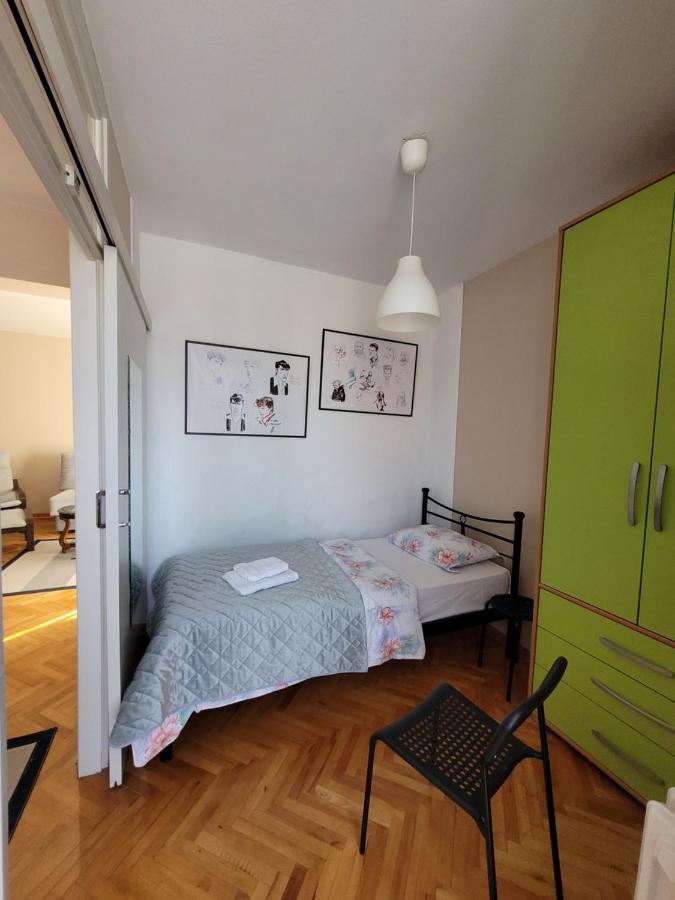 Community Park Apartment Ni Exterior foto